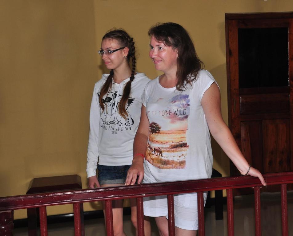 Kanda Holiday Bungalow Канди Екстериор снимка
