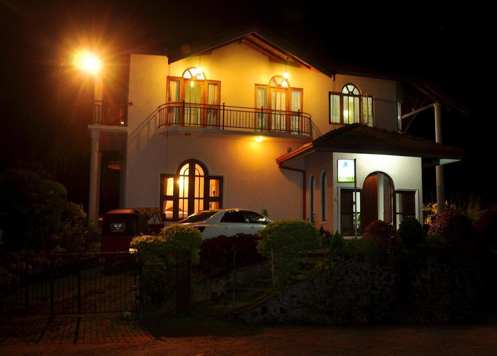 Kanda Holiday Bungalow Канди Екстериор снимка