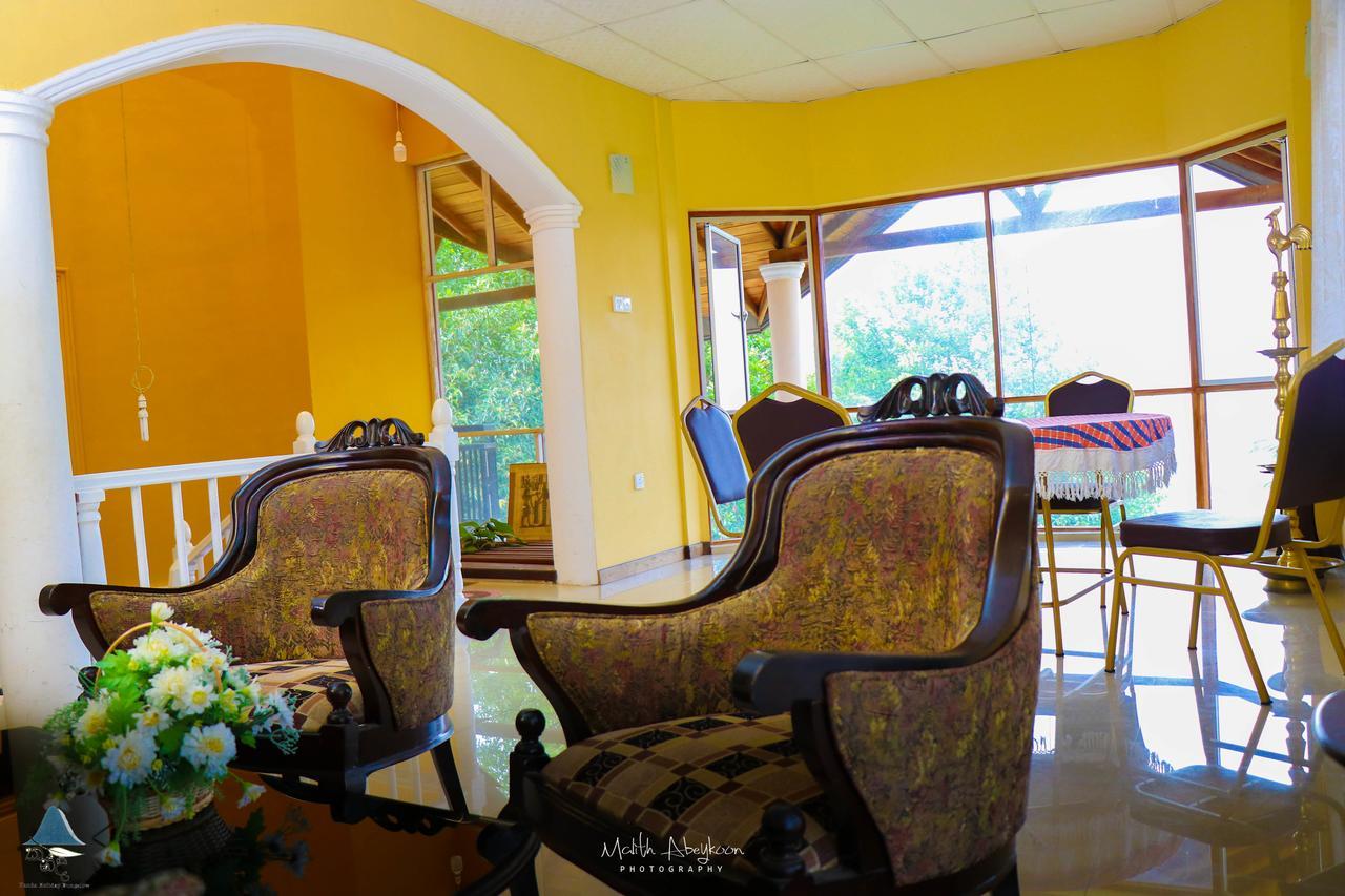 Kanda Holiday Bungalow Канди Екстериор снимка
