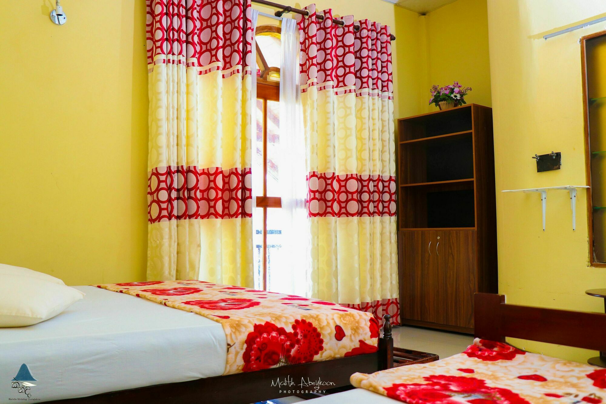 Kanda Holiday Bungalow Канди Екстериор снимка